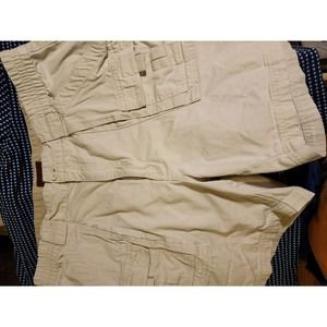 St. John's Bay Hiking Shorts Men's 38 tan Utility Pockets